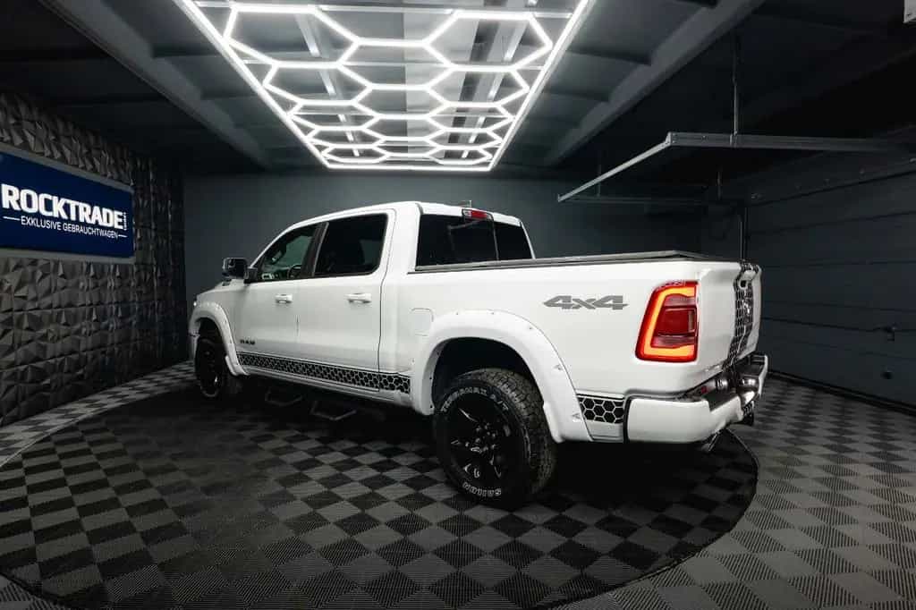 Dodge RAM 5.7 V8 HEMI 4x4 OFFROAD Night AXLE LOCK 19% 08/2020-photo-22