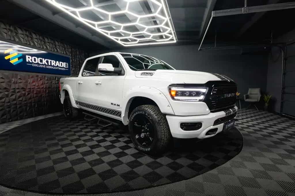 Dodge RAM 5.7 V8 HEMI 4x4 OFFROAD Night AXLE LOCK 19% 08/2020-photo-9