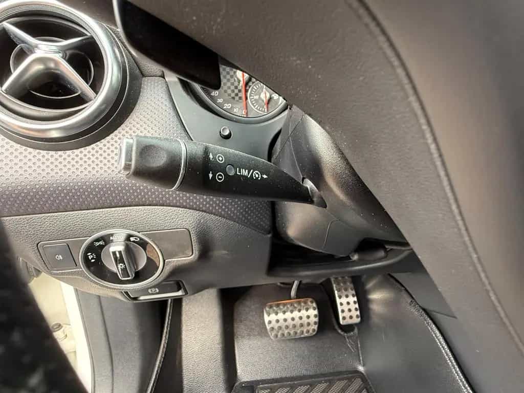Mercedes-Benz A 220 4MATIC*NAVI*AUTOM*LED*KLIMAAUT.*S-Heft* 02/2017-photo-21