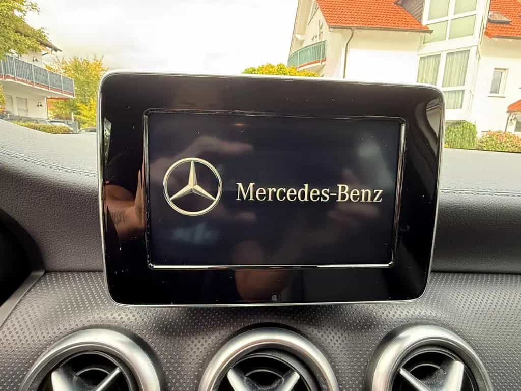 Mercedes-Benz A 220 4MATIC*NAVI*AUTOM*LED*KLIMAAUT.*S-Heft* 02/2017-photo-22
