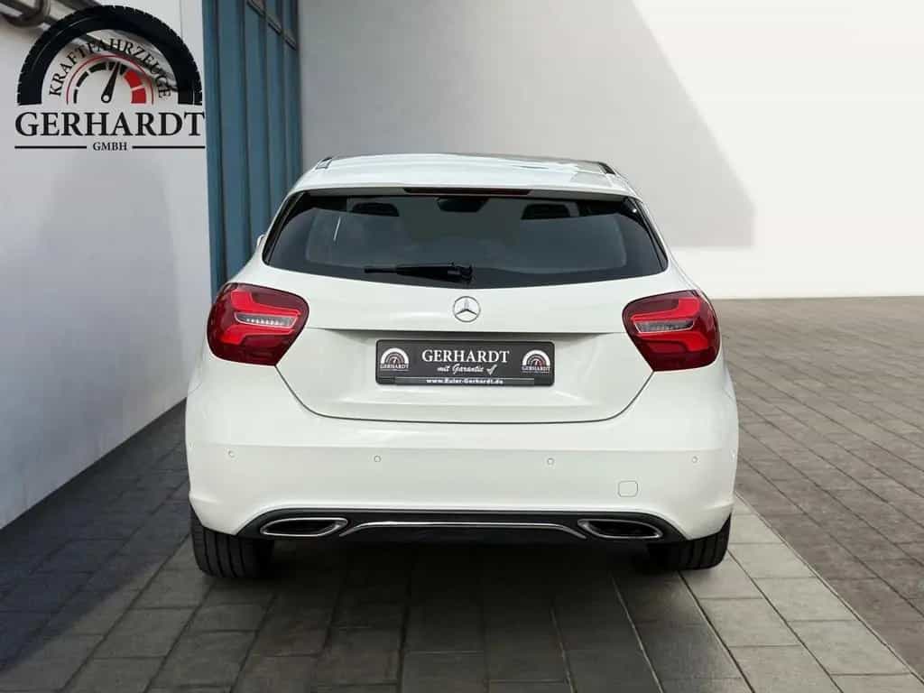 Mercedes-Benz A 220 4MATIC*NAVI*AUTOM*LED*KLIMAAUT.*S-Heft* 02/2017-photo-5
