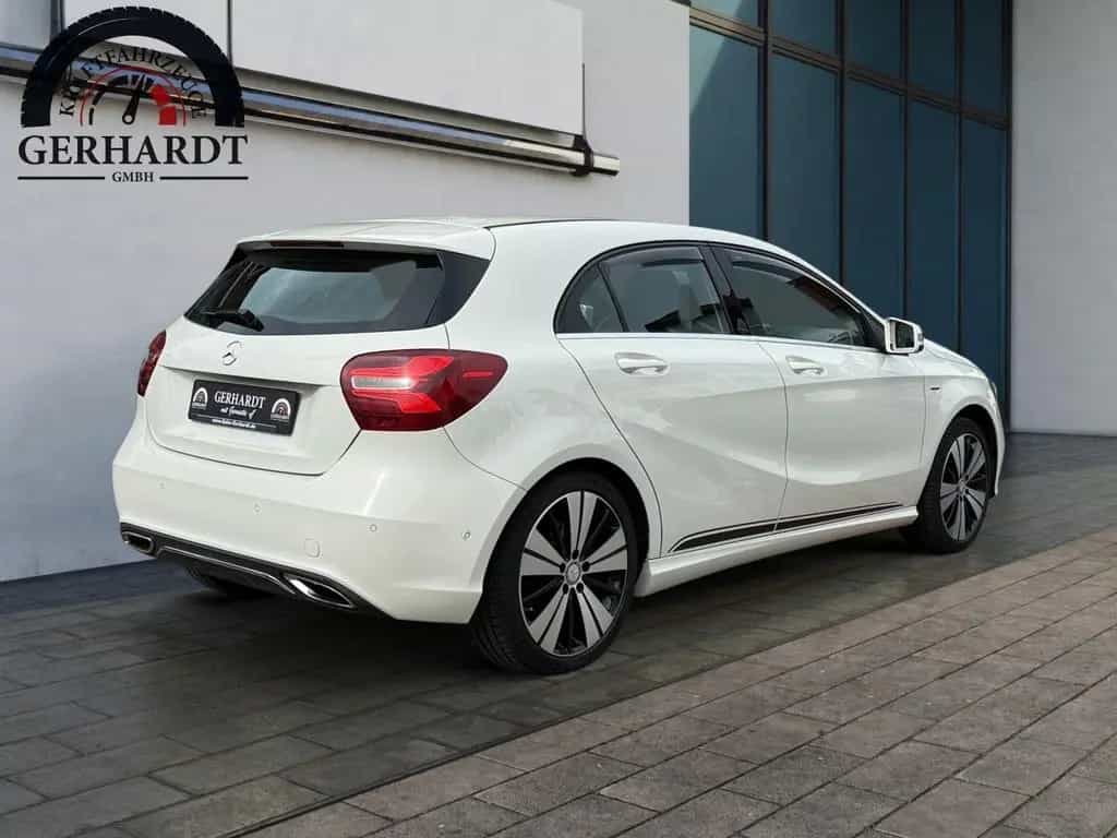 Mercedes-Benz A 220 4MATIC*NAVI*AUTOM*LED*KLIMAAUT.*S-Heft* 02/2017-photo-6