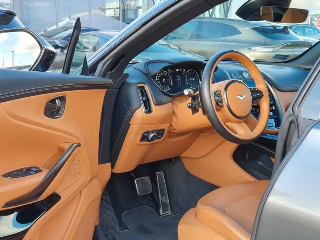 Aston Martin DBX 4.0 V8 DBX707 01/2024-photo-7