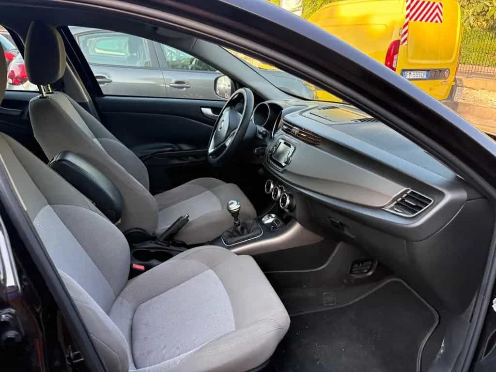 Alfa Romeo Giulietta 1.6 MULTIJET 105 CV Exclusi 09/2015-photo-6