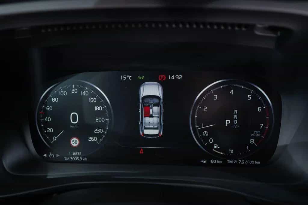 Volvo XC40 T4 Geartronic Momentum 04/2019-photo-13