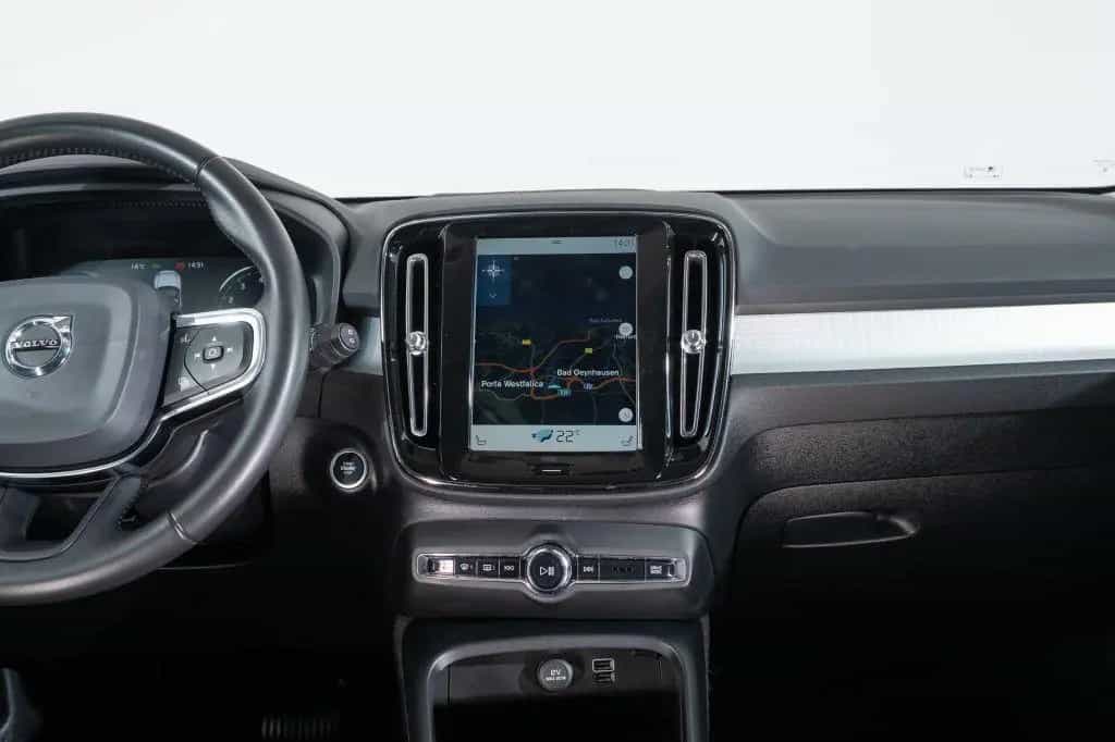 Volvo XC40 T4 Geartronic Momentum 04/2019-photo-14