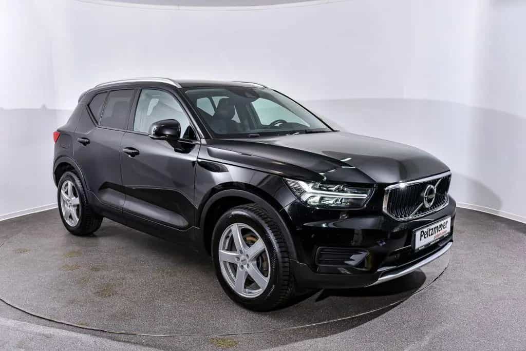 Volvo XC40 T4 Geartronic Momentum 04/2019-photo-2