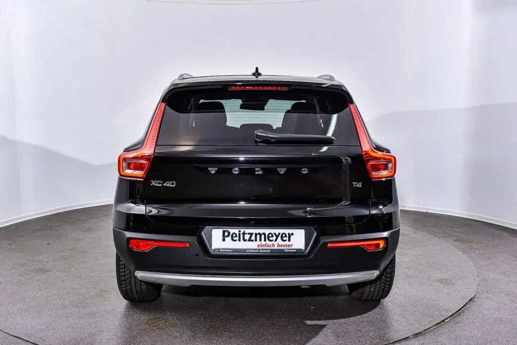 Volvo XC40 T4 Geartronic Momentum 04/2019-photo-5