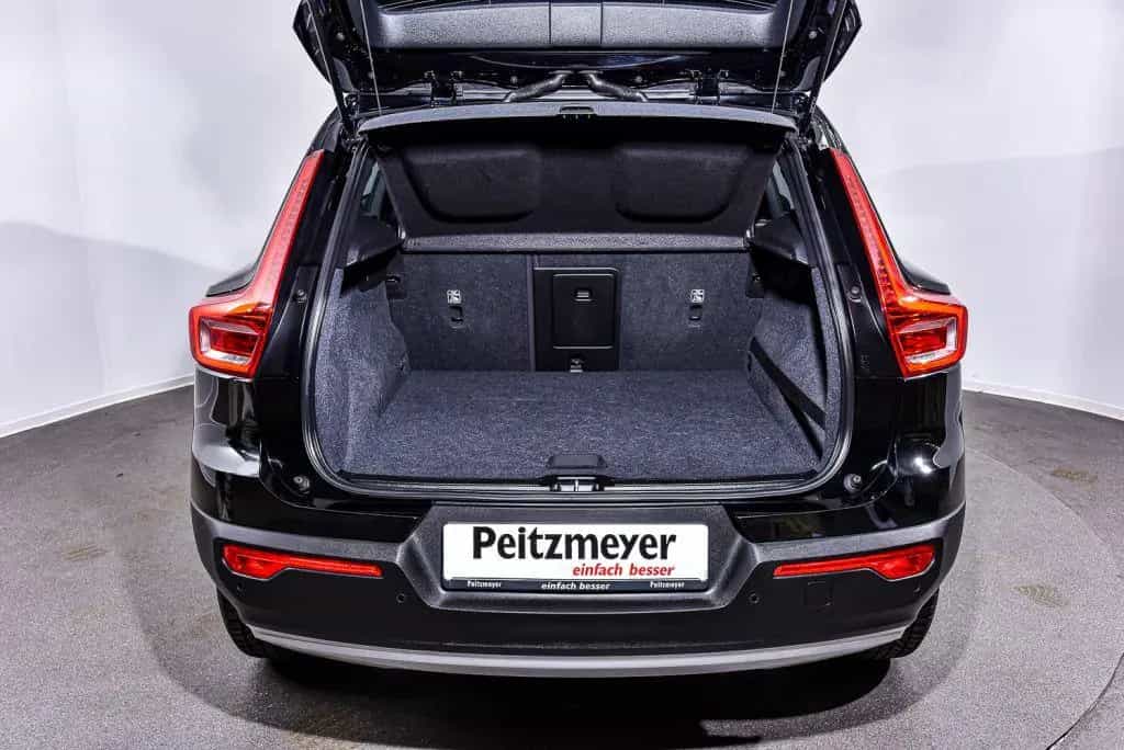 Volvo XC40 T4 Geartronic Momentum 04/2019-photo-8