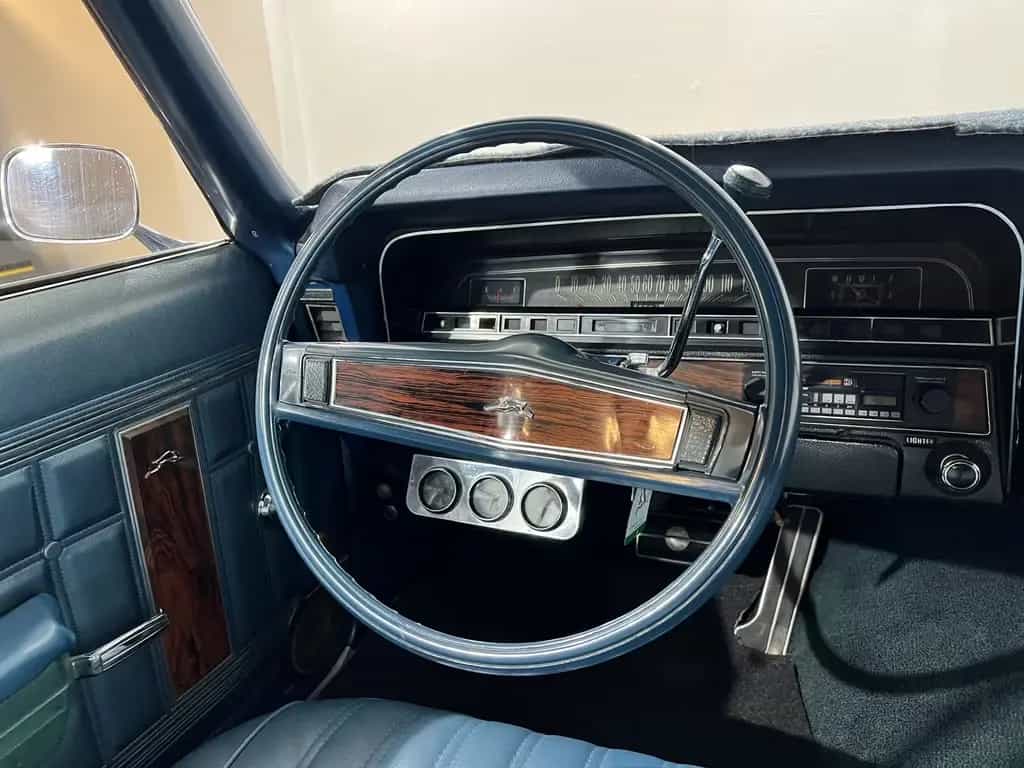 Chevrolet Impala 350 Turbo Fire *Servo*3-Gang-Automatik* 07/1970-photo-18