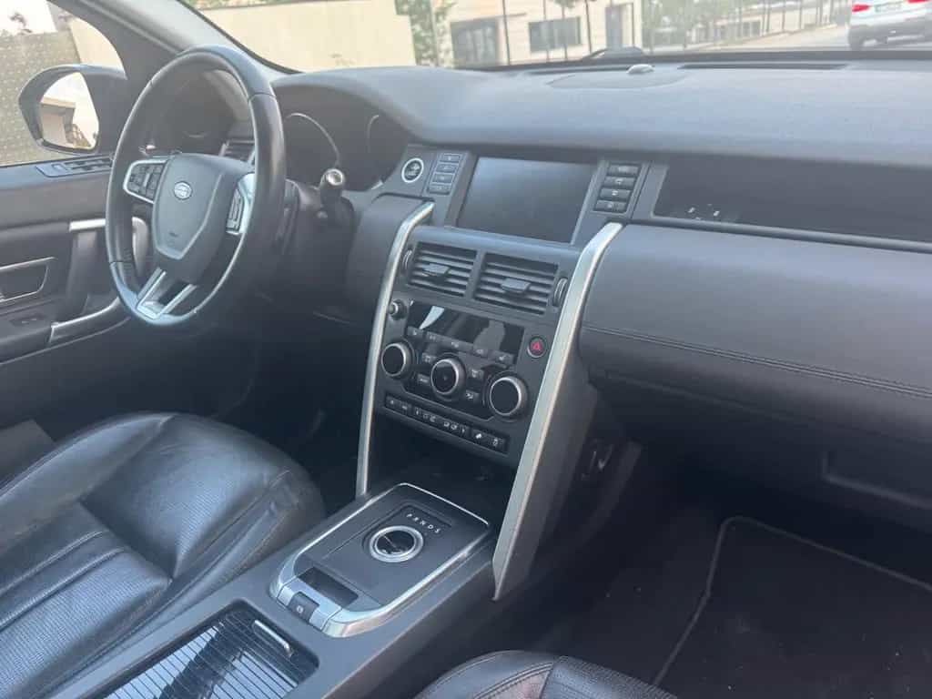 Land Rover Discovery Sport HSE Motor läuft unruhig 12/2016-photo-14