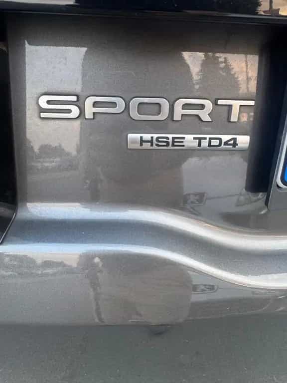 Land Rover Discovery Sport HSE Motor läuft unruhig 12/2016-photo-24