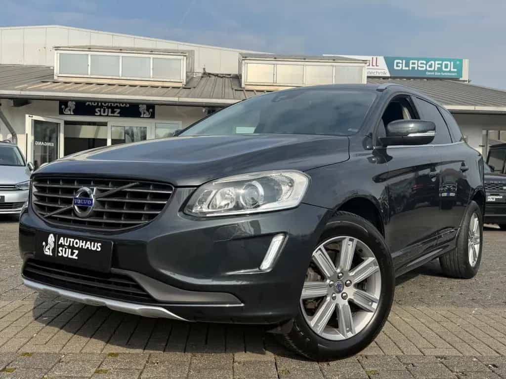 Volvo XC60 D3 Dynamic/Leder/Navi/Xenon/6-Gang 02/2018-photo-0