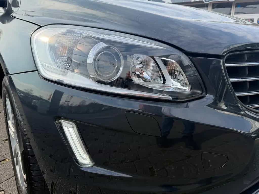 Volvo XC60 D3 Dynamic/Leder/Navi/Xenon/6-Gang 02/2018-photo-10