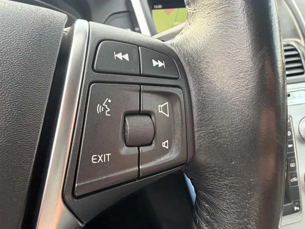 Volvo XC60 D3 Dynamic/Leder/Navi/Xenon/6-Gang 02/2018-photo-28