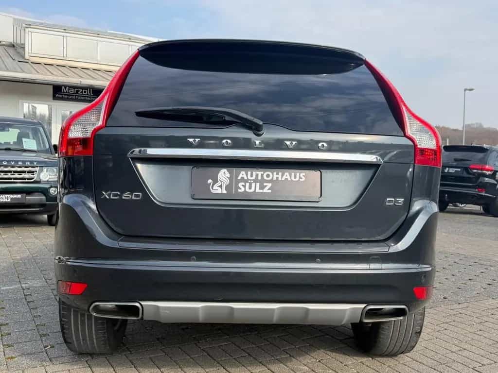 Volvo XC60 D3 Dynamic/Leder/Navi/Xenon/6-Gang 02/2018-photo-6