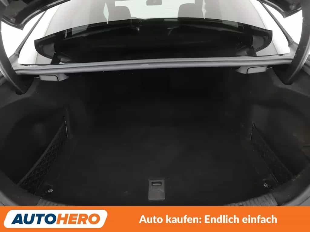 Mercedes-Benz C 300 C-Klasse C 300 Mild-Hybrid AMG Line Aut.*NAVI* 08/2019-photo-17