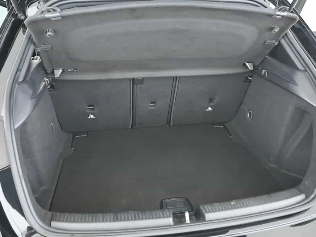 Mercedes-Benz A-Class 200 *AMG-Line*AHK*Multibeam*Burmester*Keyless* 09/2018-photo-21
