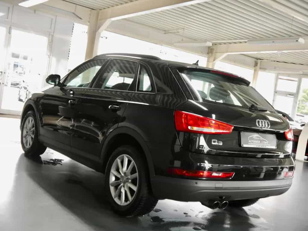 Audi Q3 Sport*Navi*PDC*AHK 07/2016-photo-5