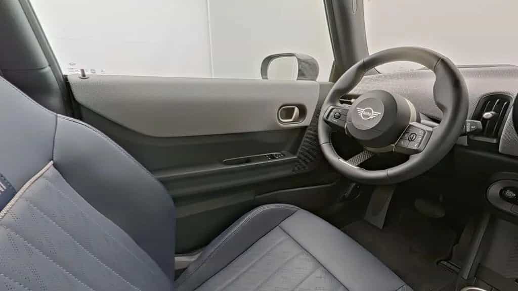 MINI Cooper C 06/2024-photo-10