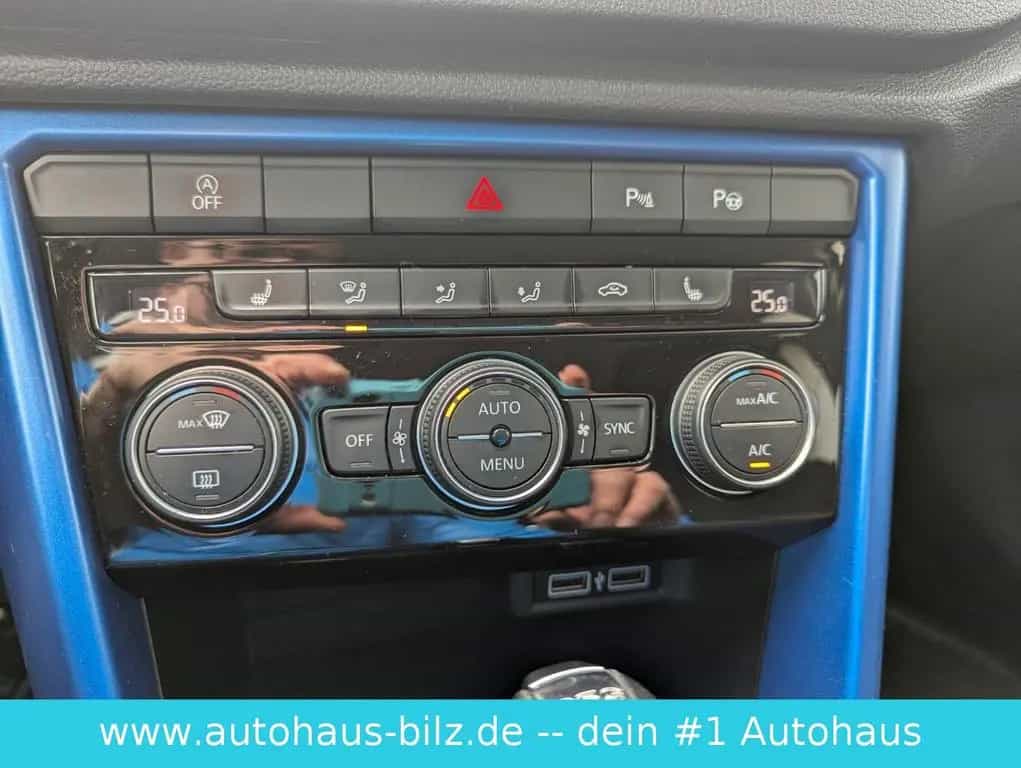 Volkswagen T-Roc Style*R-Line*AHK*Kamera*Navi* 06/2019-photo-22