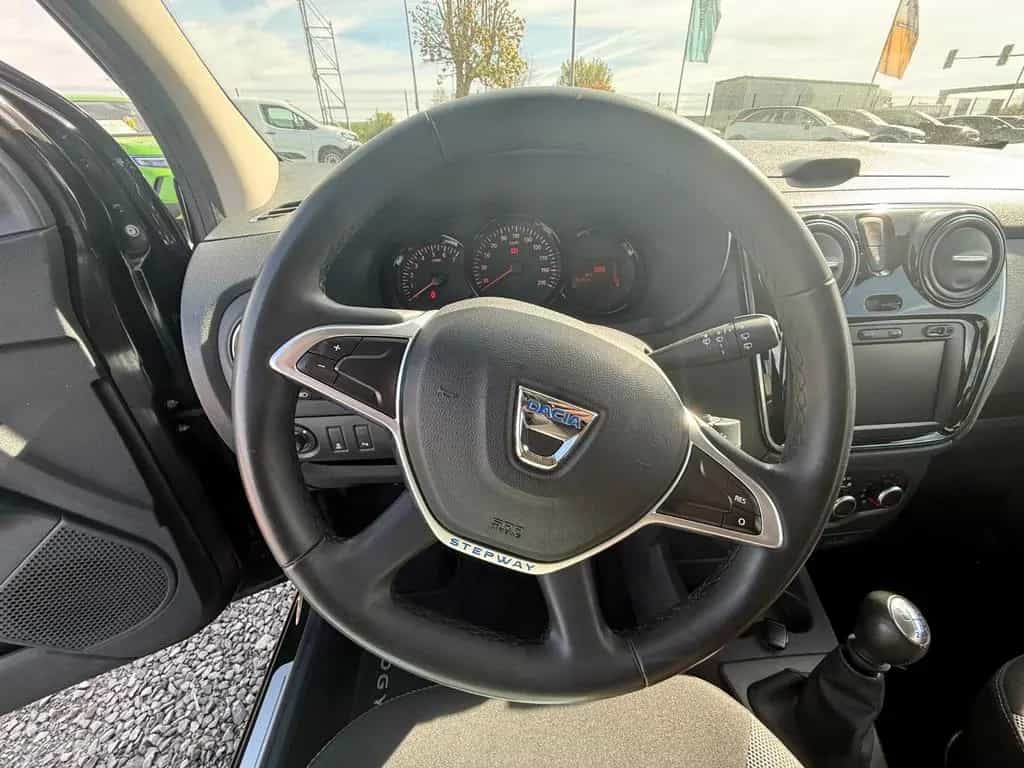 Dacia Lodgy Stepway 02/2022-photo-11