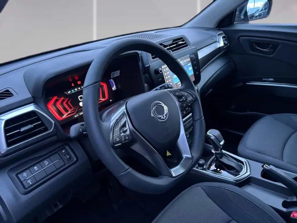 KGM Tivoli NOMAD T-GDi 1,5Benziner 163 PS AT, Navi, null-photo-9