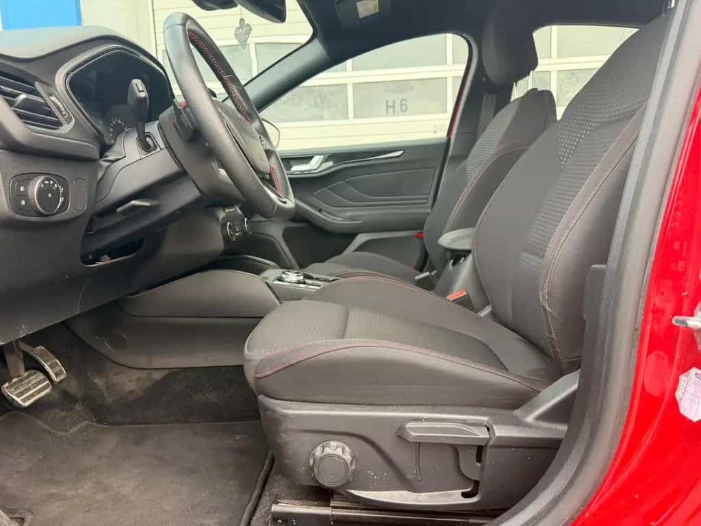 Ford Focus Lim. ST-Line/LED/8fach/Service Neu 12/2020-photo-9