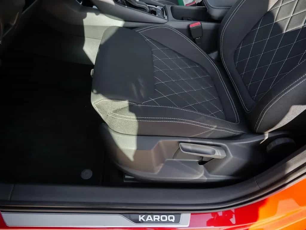 Skoda Karoq Sportline 2.0 TSI 4x4 NAVI|RFK|LED|VZE 02/2019-photo-20
