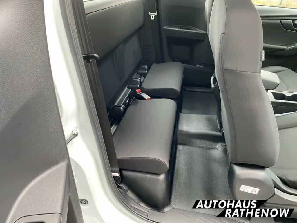 Isuzu D-Max Space Cab 4WD L 1.9 TD Spurhalteass. Verke null-photo-12