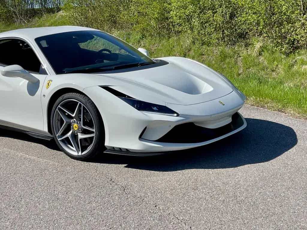 Ferrari F8 Tributo*1.HAND*LIFT*RACINGSITZE*NW-Garantie* 04/2022-photo-14