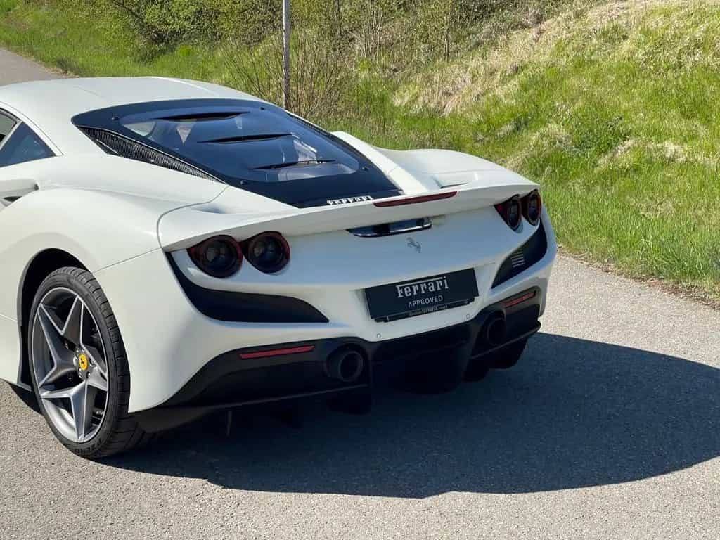 Ferrari F8 Tributo*1.HAND*LIFT*RACINGSITZE*NW-Garantie* 04/2022-photo-15
