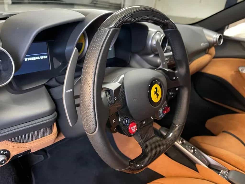 Ferrari F8 Tributo*1.HAND*LIFT*RACINGSITZE*NW-Garantie* 04/2022-photo-37
