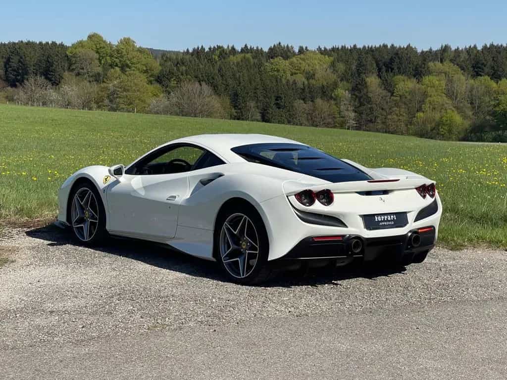 Ferrari F8 Tributo*1.HAND*LIFT*RACINGSITZE*NW-Garantie* 04/2022-photo-4