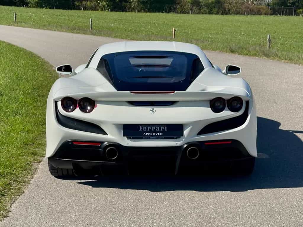 Ferrari F8 Tributo*1.HAND*LIFT*RACINGSITZE*NW-Garantie* 04/2022-photo-6