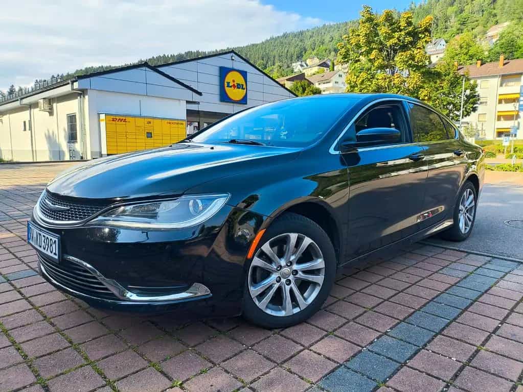 Chrysler 200 07/2019-photo-1