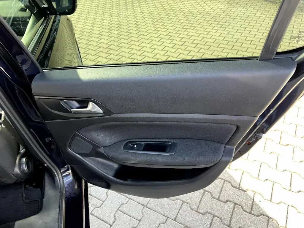 Peugeot 308 1.2 e-THP PureTech 130 Active *Navi Sitzh.* 04/2019-photo-12