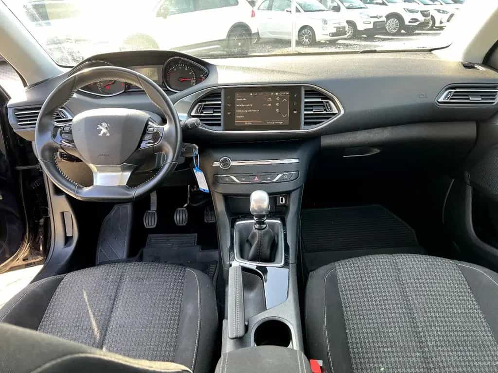Peugeot 308 1.2 e-THP PureTech 130 Active *Navi Sitzh.* 04/2019-photo-15
