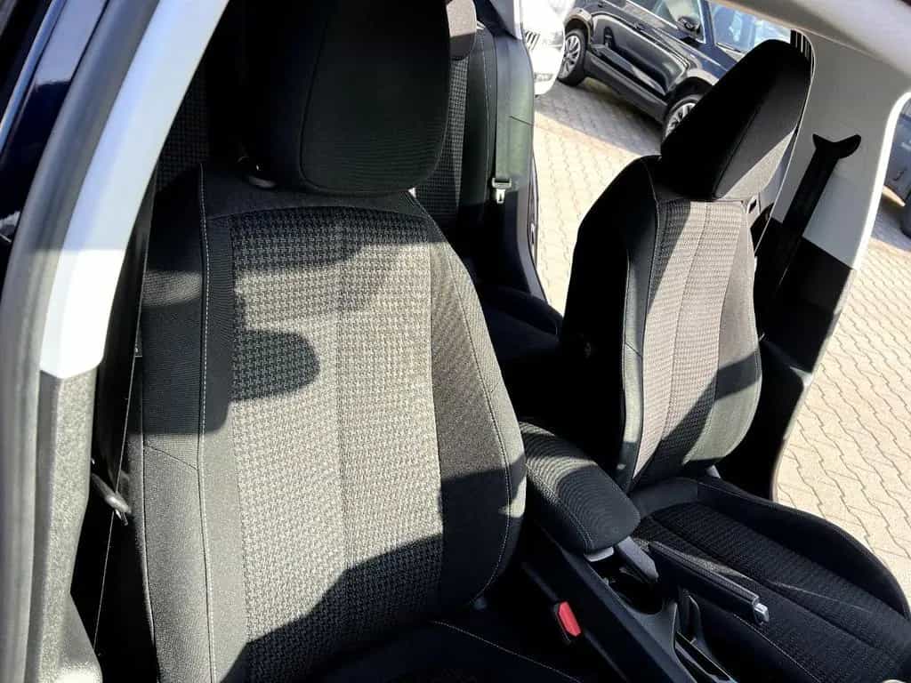 Peugeot 308 1.2 e-THP PureTech 130 Active *Navi Sitzh.* 04/2019-photo-19
