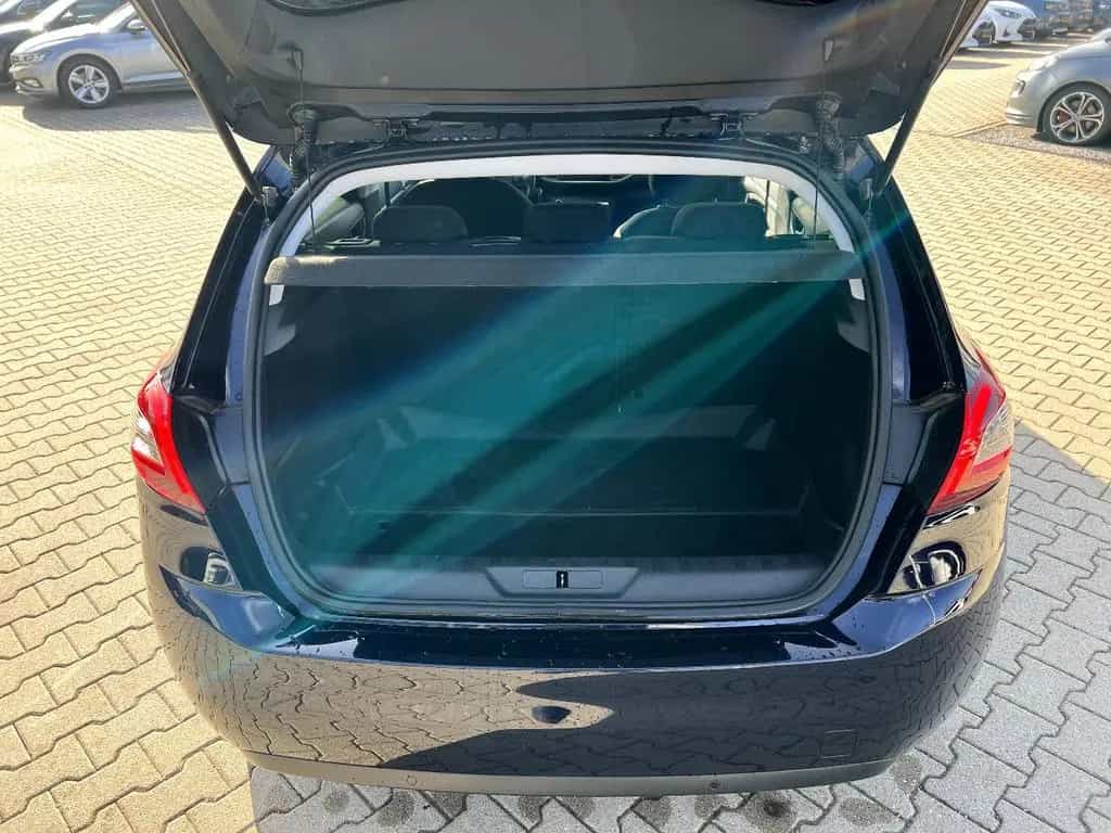 Peugeot 308 1.2 e-THP PureTech 130 Active *Navi Sitzh.* 04/2019-photo-5