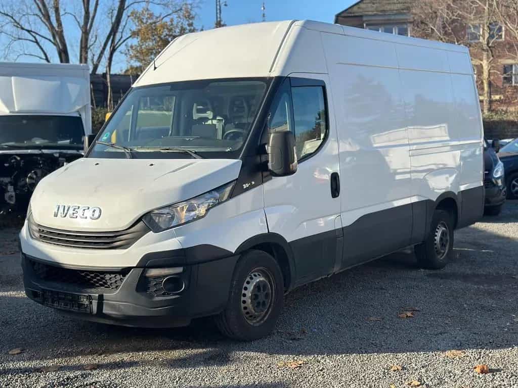 Iveco ANDERE Daily Kasten 3,0 MOTOR 12/2019-photo-0
