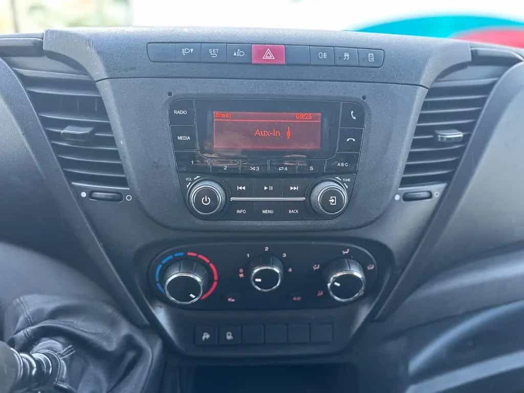 Iveco ANDERE Daily Kasten 3,0 MOTOR 12/2019-photo-10
