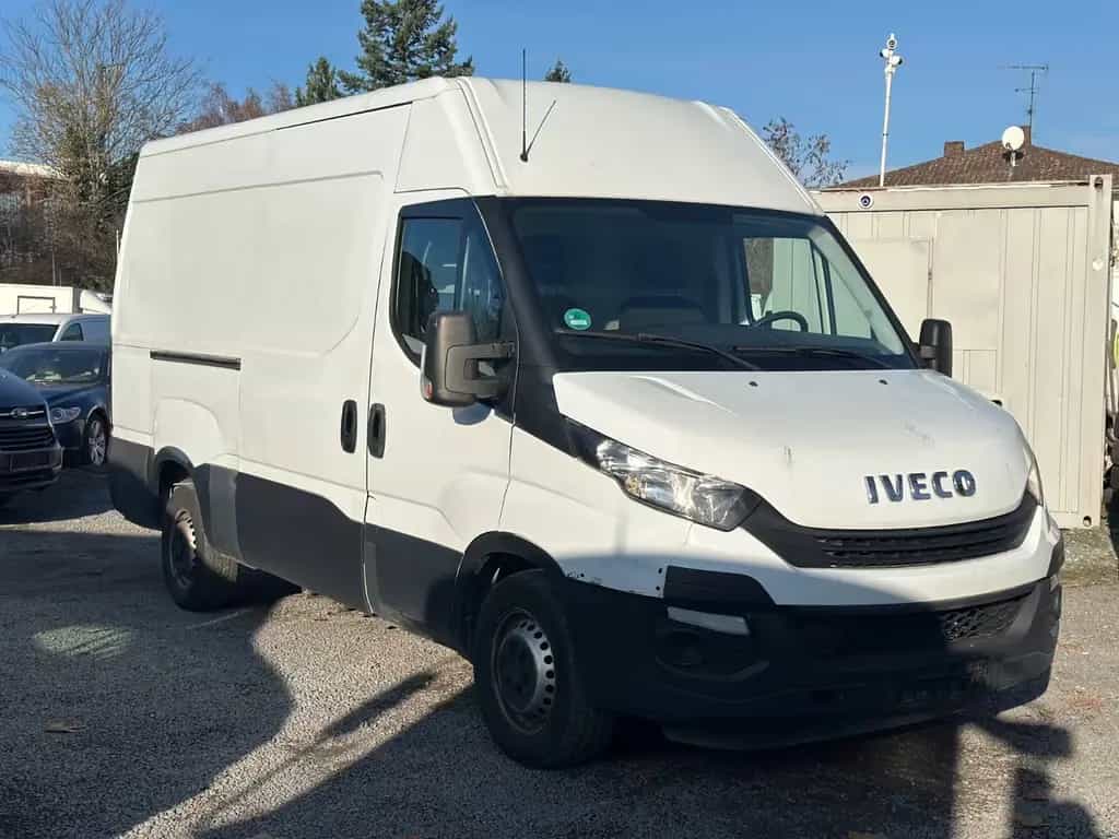 Iveco ANDERE Daily Kasten 3,0 MOTOR 12/2019-photo-2