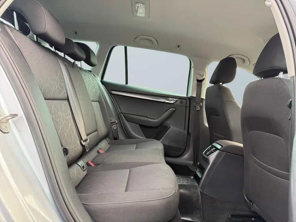 Skoda Octavia Combi 1.5 TSI AHK,Navi,LED,Sitzheizung 02/2019-photo-10