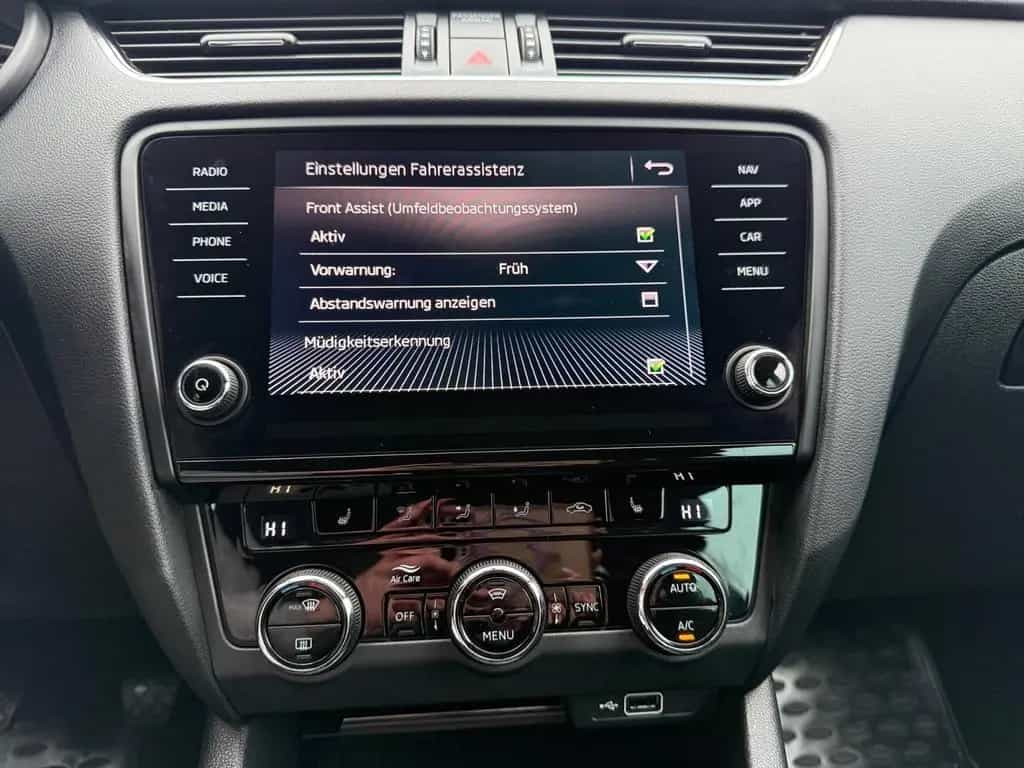 Skoda Octavia Combi 1.5 TSI AHK,Navi,LED,Sitzheizung 02/2019-photo-22