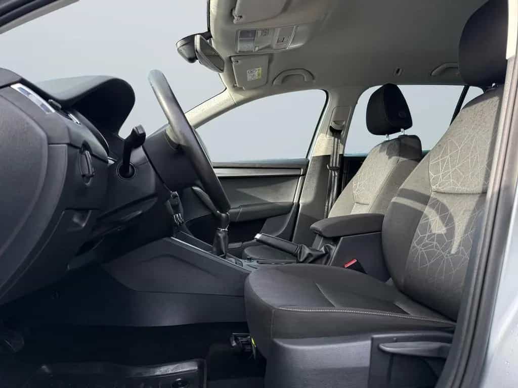 Skoda Octavia Combi 1.5 TSI AHK,Navi,LED,Sitzheizung 02/2019-photo-6