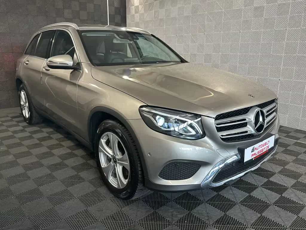 Mercedes-Benz GLC 220 d 4Ma.*EXCLUSIVE*LED-TEMPO-SHZ-LEDER-PDC 04/2019-photo-0