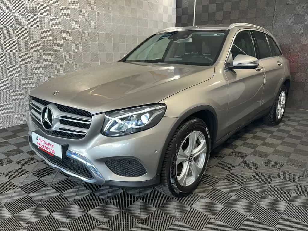 Mercedes-Benz GLC 220 d 4Ma.*EXCLUSIVE*LED-TEMPO-SHZ-LEDER-PDC 04/2019-photo-1