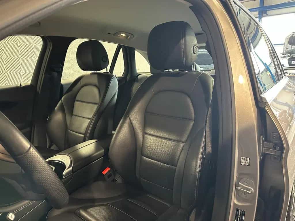 Mercedes-Benz GLC 220 d 4Ma.*EXCLUSIVE*LED-TEMPO-SHZ-LEDER-PDC 04/2019-photo-22