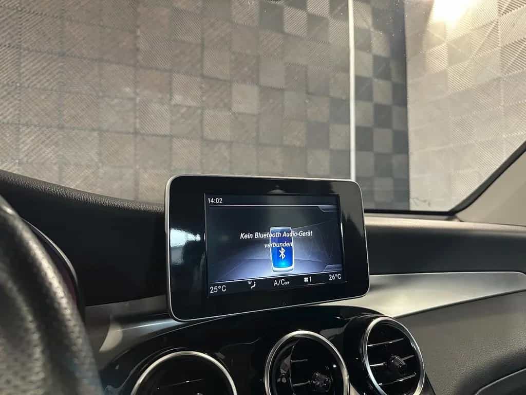 Mercedes-Benz GLC 220 d 4Ma.*EXCLUSIVE*LED-TEMPO-SHZ-LEDER-PDC 04/2019-photo-36